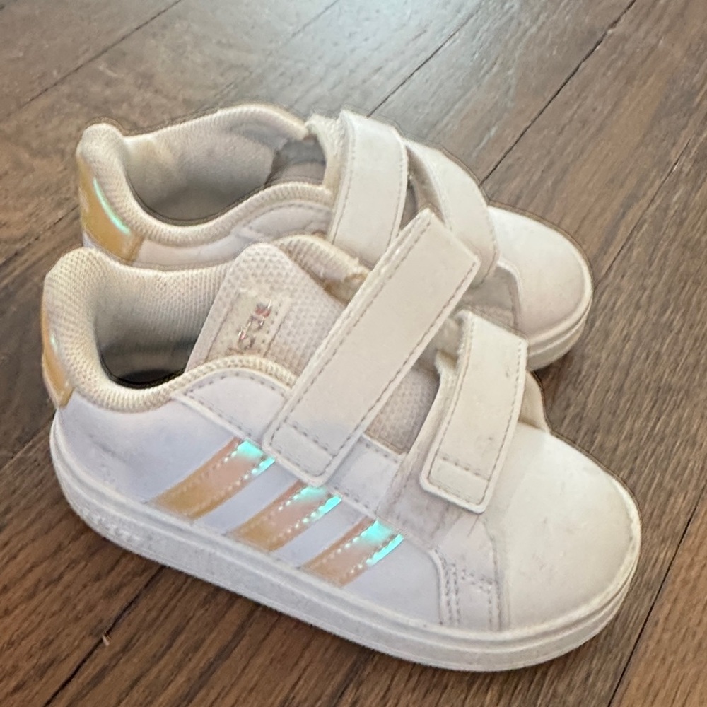 Adidas Kids White Sneakers with Gold Stripes